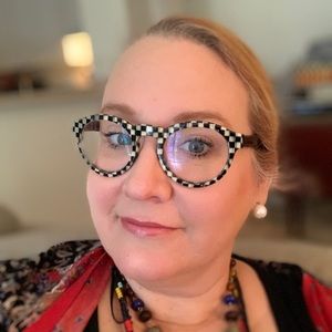 Meet your Posher, Erika